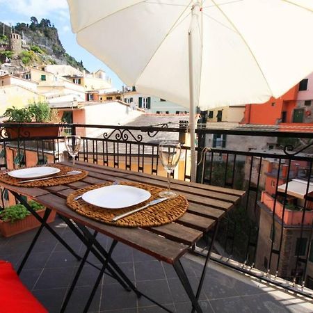 Diara, La Casa A Colori Con Terrazzo Apartment Vernazza Bagian luar foto