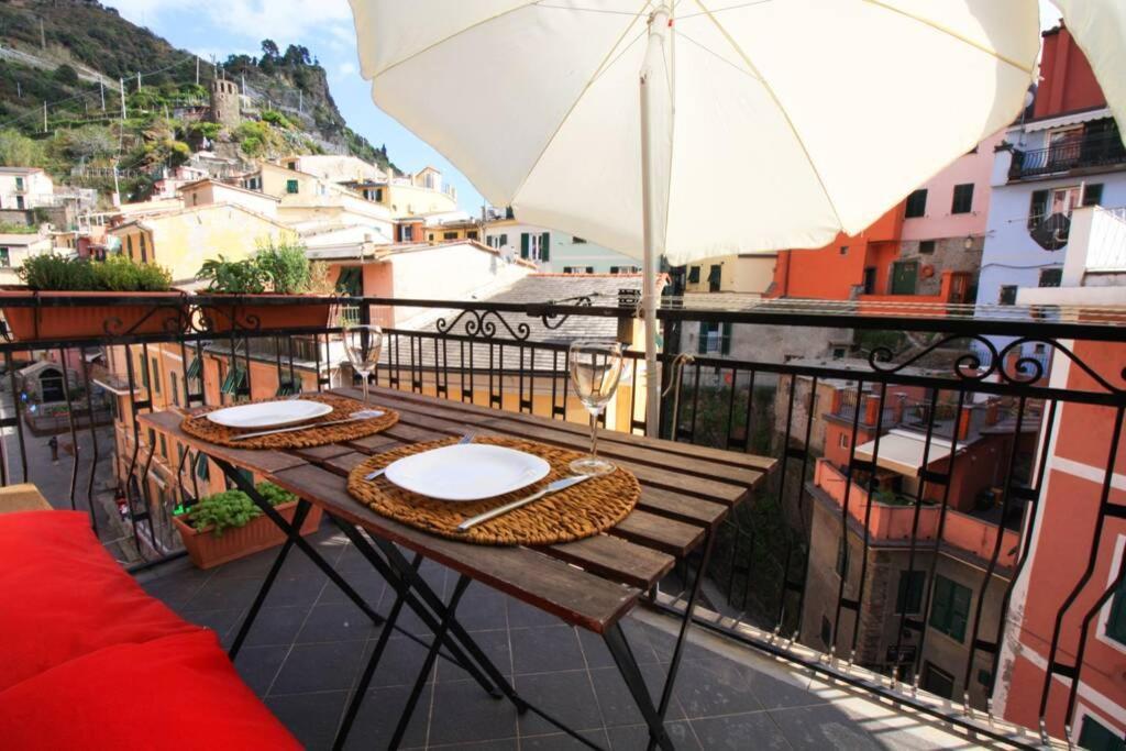 Diara, La Casa A Colori Con Terrazzo Apartment Vernazza Bagian luar foto