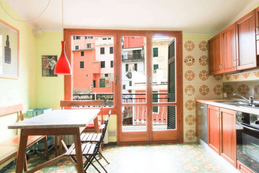 Diara, La Casa A Colori Con Terrazzo Apartment Vernazza Bagian luar foto