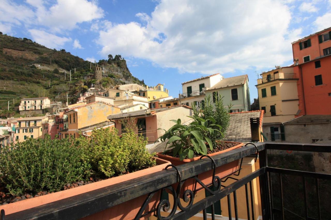 Diara, La Casa A Colori Con Terrazzo Apartment Vernazza Bagian luar foto